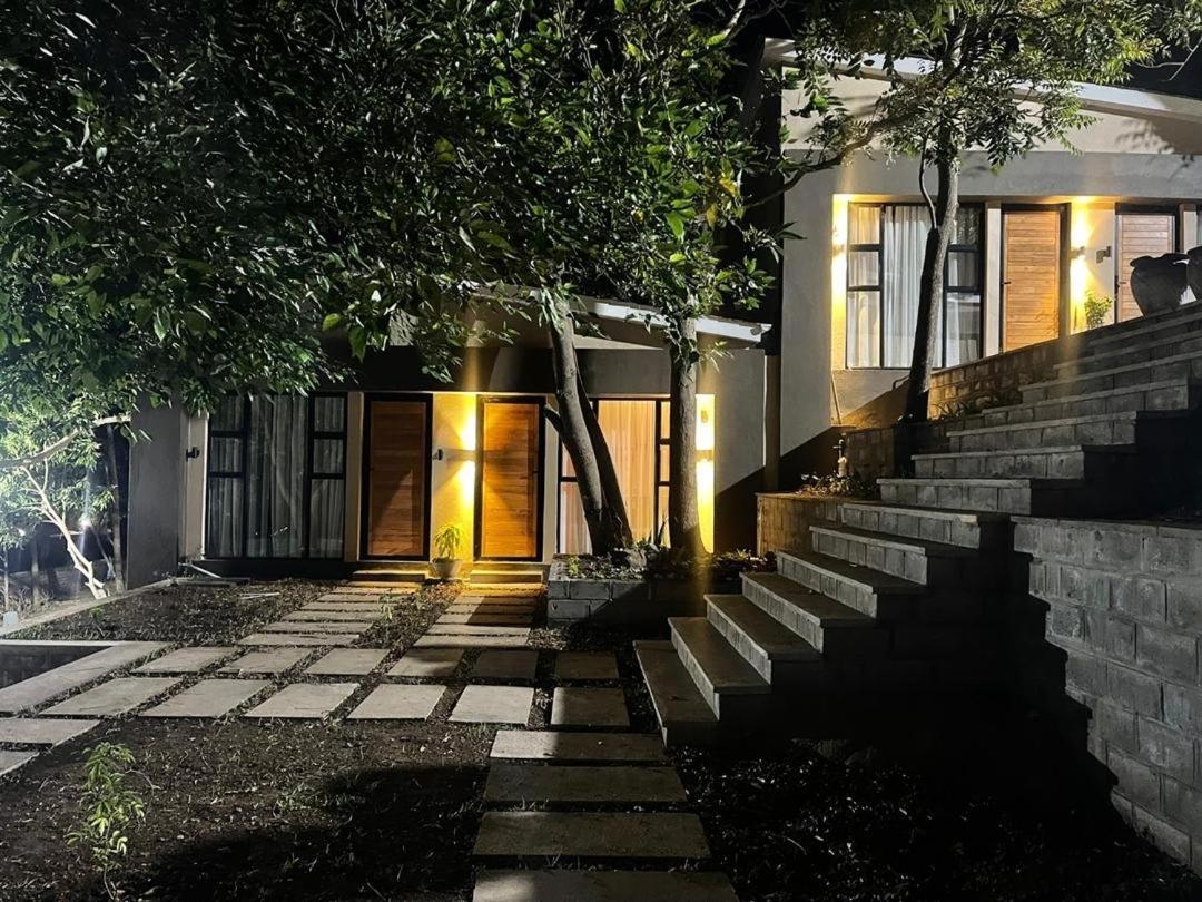 Instahomes By Tru - Garden Suites Blantyre Exterior foto